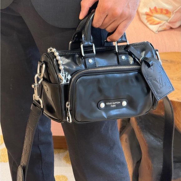 Louis Vuitton Keepall 25 Cargo Bag - Picture 4 of 4